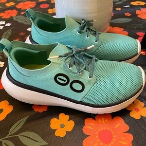 Women’s  Teal Athletic Shoes Oofos